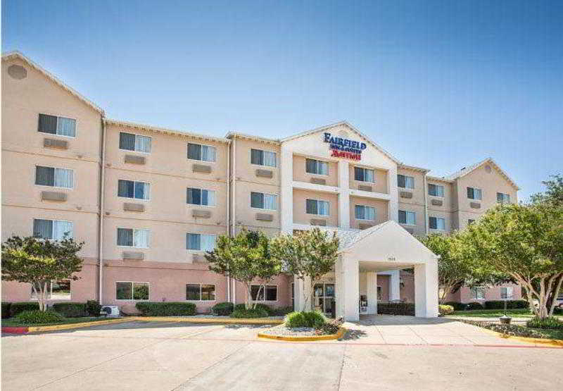Fairfield Inn & Suites Fort Worth University Drive Exterior foto