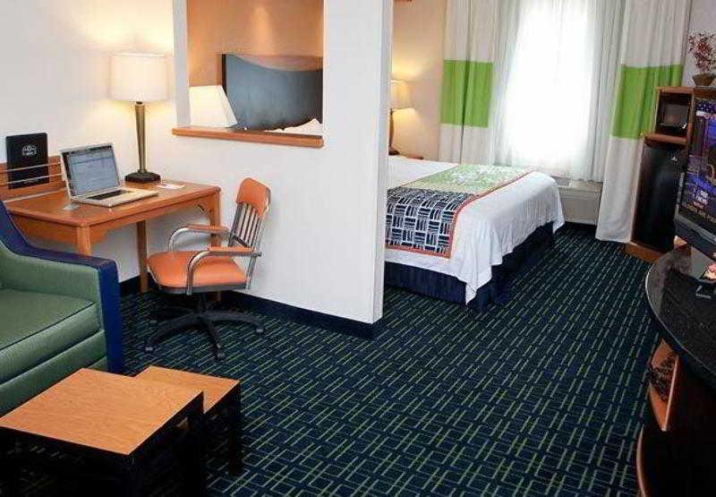 Fairfield Inn & Suites Fort Worth University Drive Zimmer foto